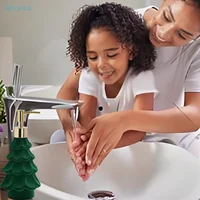 ♥ เครื่องจ่ายสบู่รูปต้นคริสต์มาส - ขวดสบู่เหลวสำหรับห้องน้ำ/ห้องครัว, ปั๊มโลชั่นตกแต่งเทศกาล (สีเขียว/ชมพู) 5