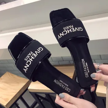 Luxury Design Women's Summer Letter Flat Heel Slippers 2024 Outdoor Trendy Ladies Sandals Female Beach Slippers 1