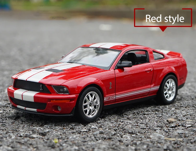 Ford Mustang Shelby GT500 Kobra 2007 1:24 Ölçekli Model Araba