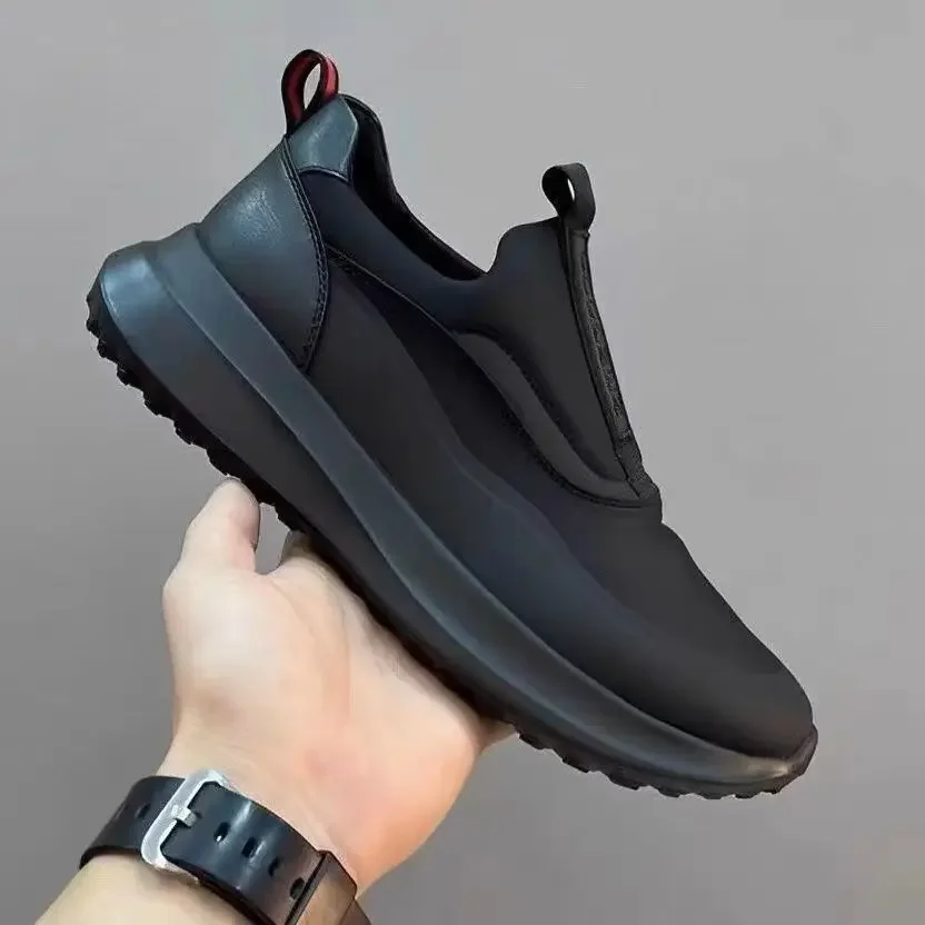 الرجال منصة أحذية رياضية الخريف جديد أحذية مفلكنة الرجال عادية الانزلاق على احذية الجري تنفس باطن لينة سميكة وحيد حذاء رياضي
