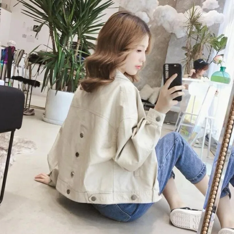 Spring Autumn Chic Short PU Motorcycle Leather Jacket Women Streetwear Bomber Jacket Lapel Button Casual Loose Jacket Outerwear
