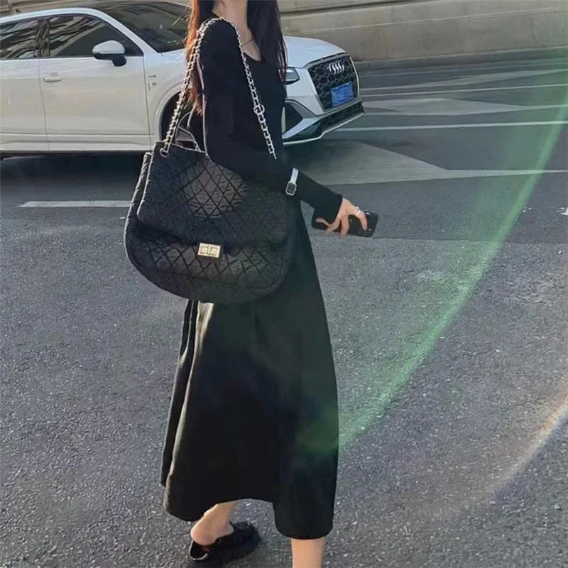 ������ ĳ�־� �ܻ� �巹��, ����� ���ǽ� ���̵� �巹��, �� �Ҹ� ���� ���̽�Ʈ �ٵ��� ��Ƽ �巹��, ������ ������ Į��, ���� �ܿ�, �Ż�