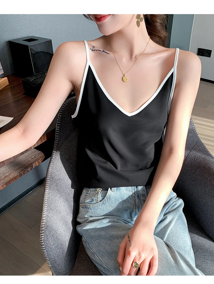 2022 Ladies Silk Camisole V-Neck New Satin Interior Suspenders Spring Summer Wild Top Net Red Loose Thin Women Vest Four Seasons