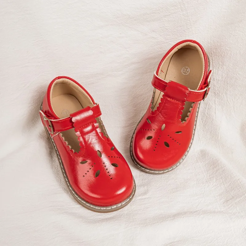 Leather Kids Flat Shoes Classic T-strap for Little Girls