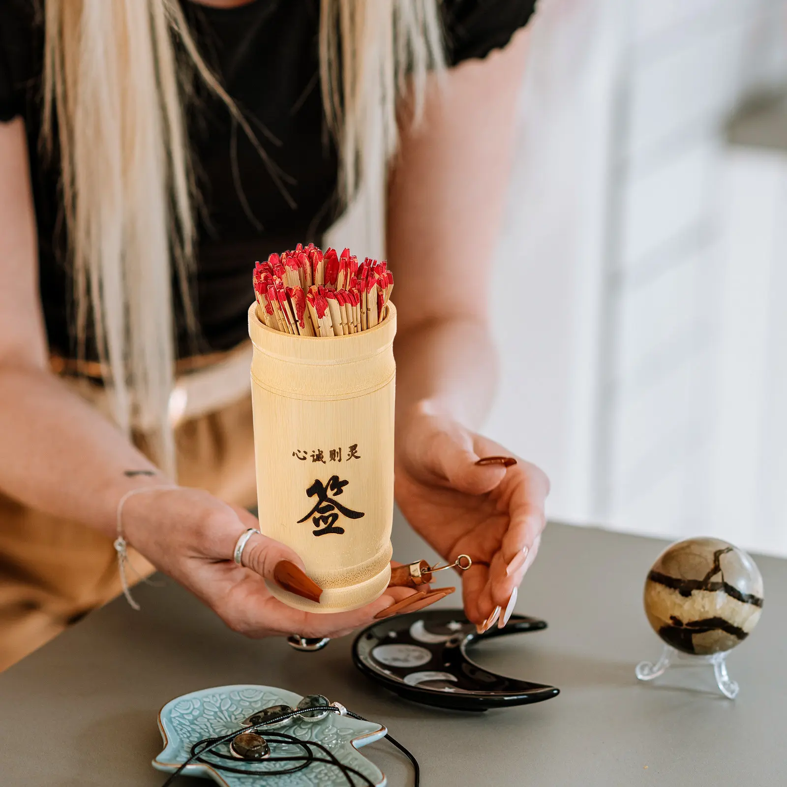 1세트 포춘 스틱 키트, 대나무 스틱, 컵, 책, 불교 점술 도구, 부드럽고 거친 모서리 없음, 친구, 가족, 사원에서 사용하기 좋은 즐거움을 선사합니다