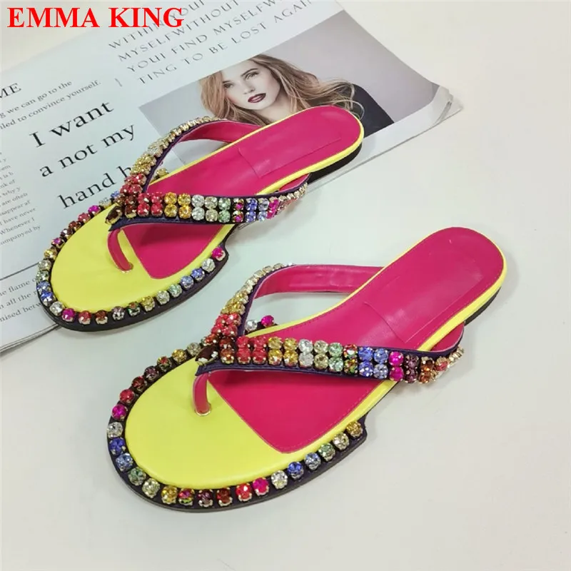 

Luxury Designer Women Rhinestone Slippers Summer Beach Flat Slides Outside Flip Flops Gladiator Sandals Sexy Shoes Ladies 2023