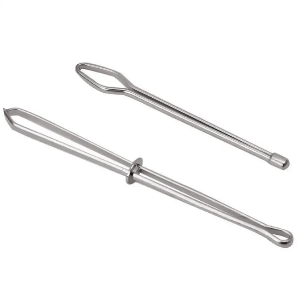 Description Picture 4 of item2 pcs Garment Clips Sewing Tools Elastic Band Punch Cross Stitch Threader Wear Elastic Clamp Threading Device New