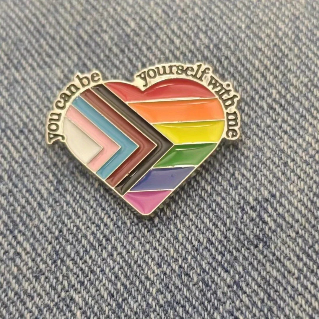 Trendy and witty pin, "you can be with me", suitable for both men and women to complement outfits, backpacks, as a gift.