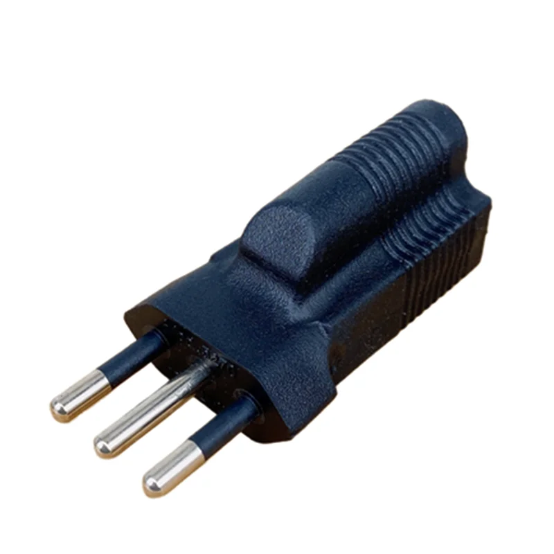 1PCS Italy Male Plug to USA AC Nema 5-15R Female Power Adapter US 3 Prong to Italy Travel Plug Connector plug adapter power plug adapter