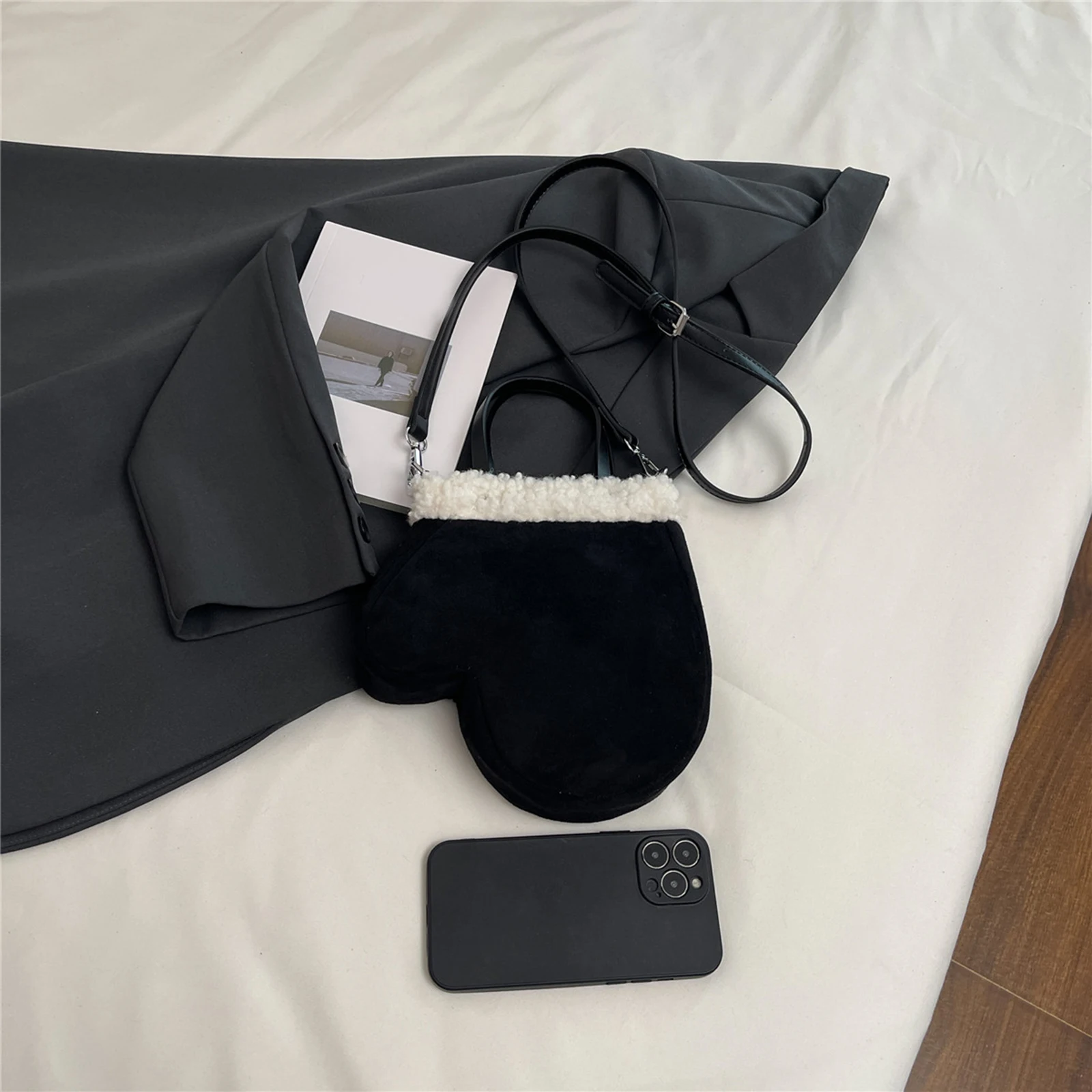 Faux Suede Crossbody Bag Glove Shape Glove Bag Plush Change Purse for Women Daily Travel Shopping