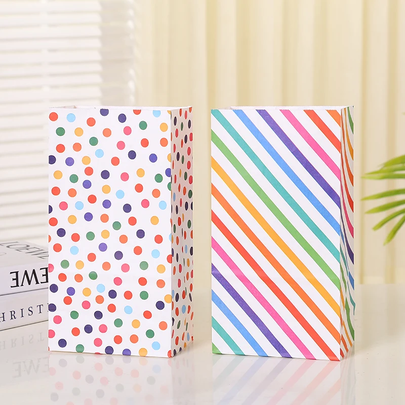 

24pcs/Set New Dot Paper Gift Bags for Kids Birthday Party Baby Shower Gift Bag Paper Candy Packing Bag TC151C