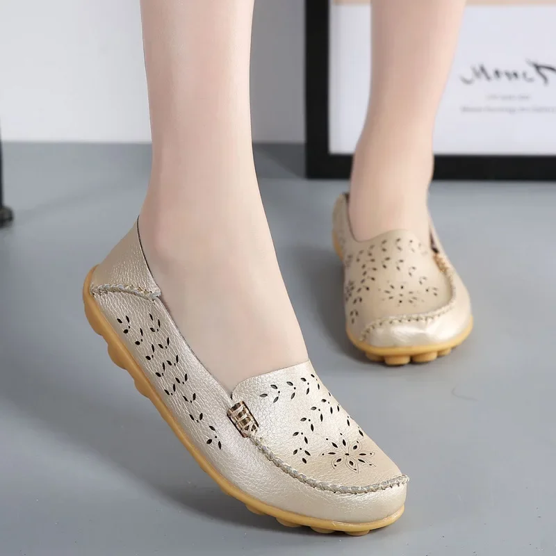 Women's Flats 2025 Spring Summer Hollow Breathable Flat Casual Shoes Hole Soft Bottom Leather Mother Pregnant Women Shoes - 3
