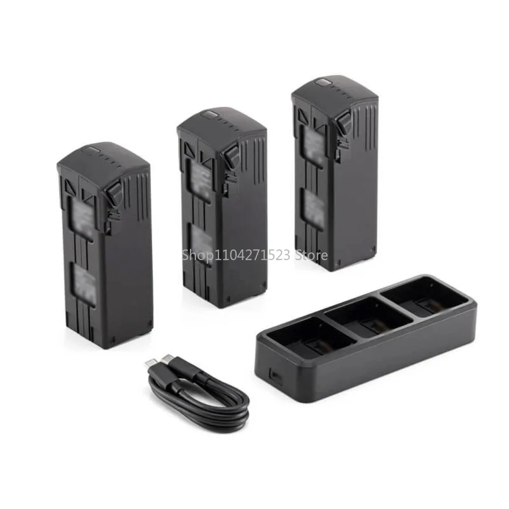 Chargeur et batterie DJI Mavic 3 Pro connectés, lot de 3 batteries 5000mAh visible.