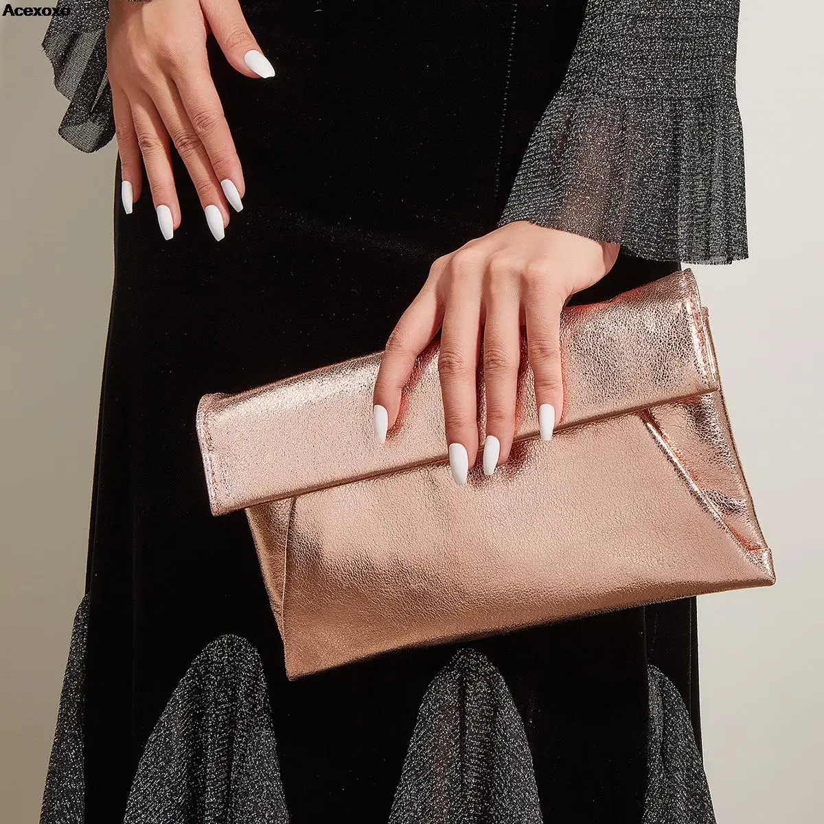 

Coloured metal envelope
