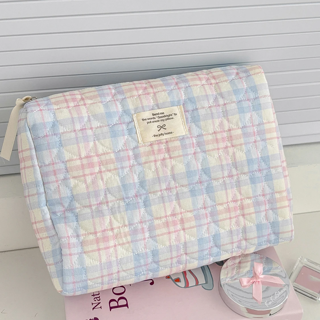 Nette Herz Frauen Quilten Make-Up Tasche Große Kapazität Reise Kulturbeutel Kosmetische Lagerung Tasche Handtasche Damen Lippenstifte Kleine Tasche – Detail 4