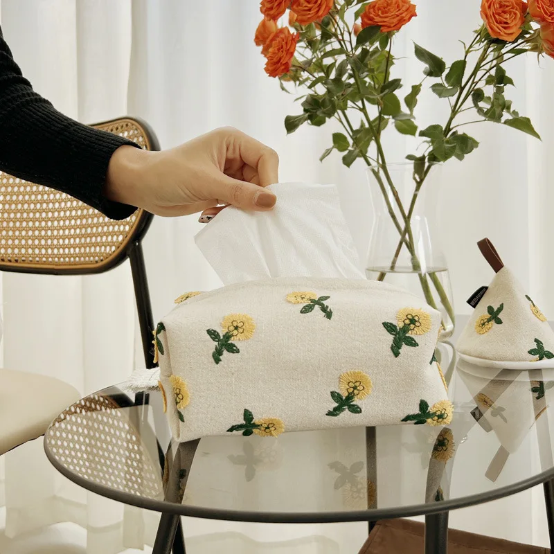 Japanese 3D Small Yellow Flower Fabric Embroidered Paper Box Model Room Decoration Model Room Restaurant Decoration Tissue Box 2