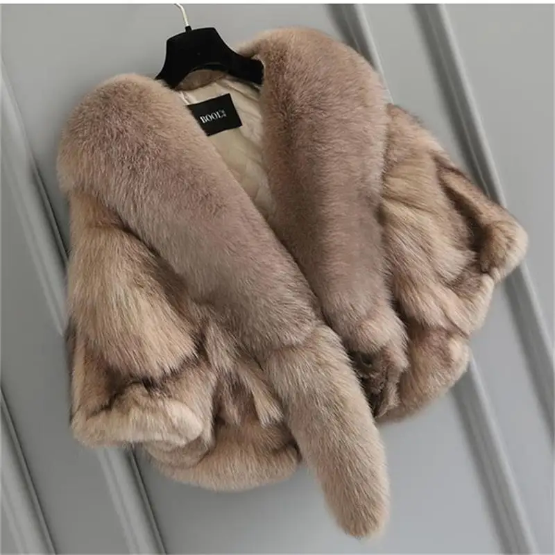 Winter New Real Fox Fur Coat Full Tail Fur Placket Warm Fashion Women Short Clothing Popular Style For Ladies Jacket