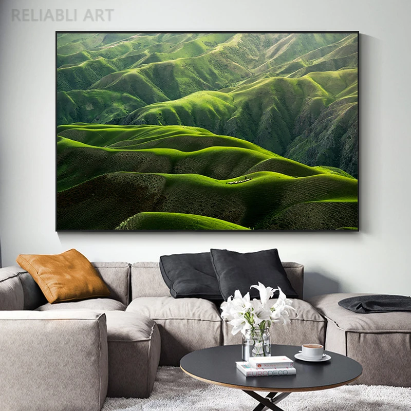 Green Hills Canvas Painting Horseriding Greenway Mountain Landscape Picture Posters and Prints for Living Room Home Decor Quadro