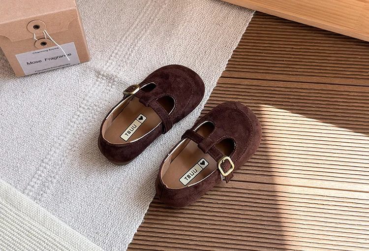 Mädchen Wildleder-Slipper mit weicher Sohle – Flexible Slip-On-Schuhe für Kleinkinder & Kinder, bequeme Schulschuhe im Vintage-Stil – Detail 19