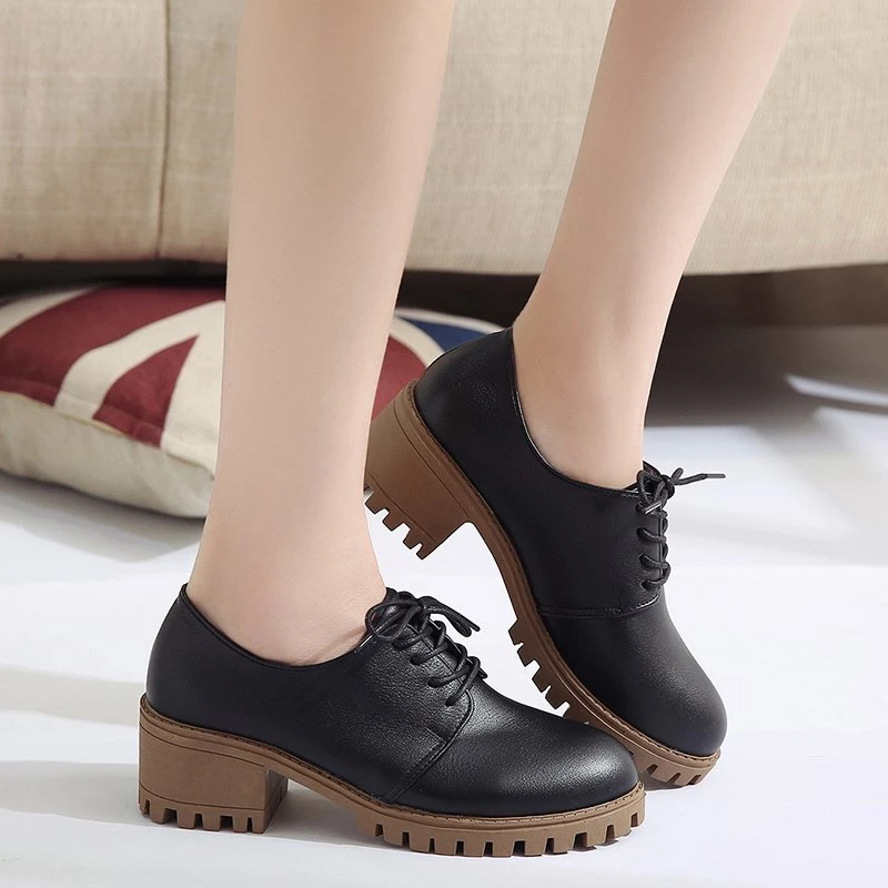 New Fashion Women's Flat Shoes Spring Comfort Soft Sole Shoes Women's Casual Sneakers Lace Up Black White Shoes Women's Shoes 5
