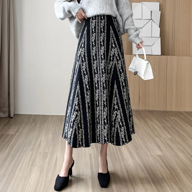 

Women Sweet Stripe Knit Full Skirt High Waist Korean Vintage Fairy A-line Skirts Elegant Summer Clothing Y2k