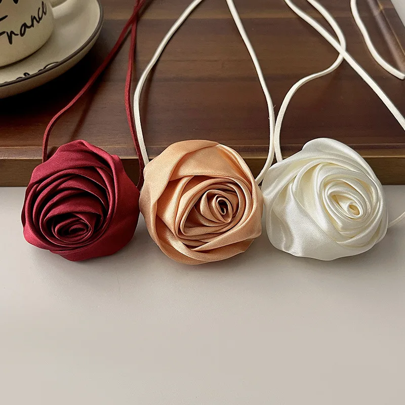 Velvet Choker Necklaces Women Jewelry Fashion Retro Rose Necklace Elegant Collar Bohemian Exaggerated Flowers Necklet Handmade Charm Velvets Clavicle Chain jewelry