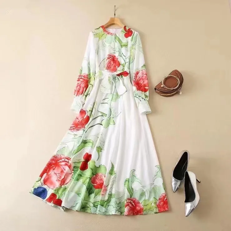 

New European and American women's wear for winter 2022 Long sleeve round collar floral print positioning Fashion pleated dress