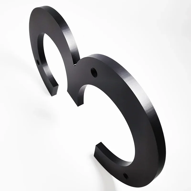 black floating house numbers grandes numeros 02