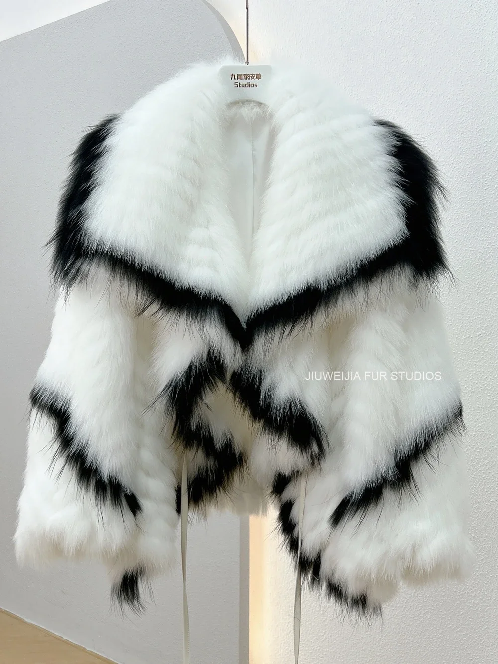 Large Lapel Contrast Coat Short Female 2023 Winter New Woven Real Fox Fur Cute Fashion Fluffy Young Women's Clothing Thick Warm
