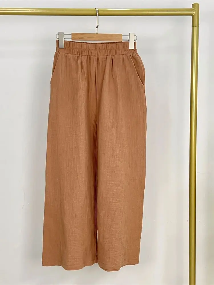Khaki [pants]]