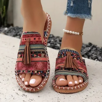 Flat Slippers for Women Wearing Outside, 2026 Summer New European and American Tassel Women's Beach Sandals Sommer Outfits Damen 1