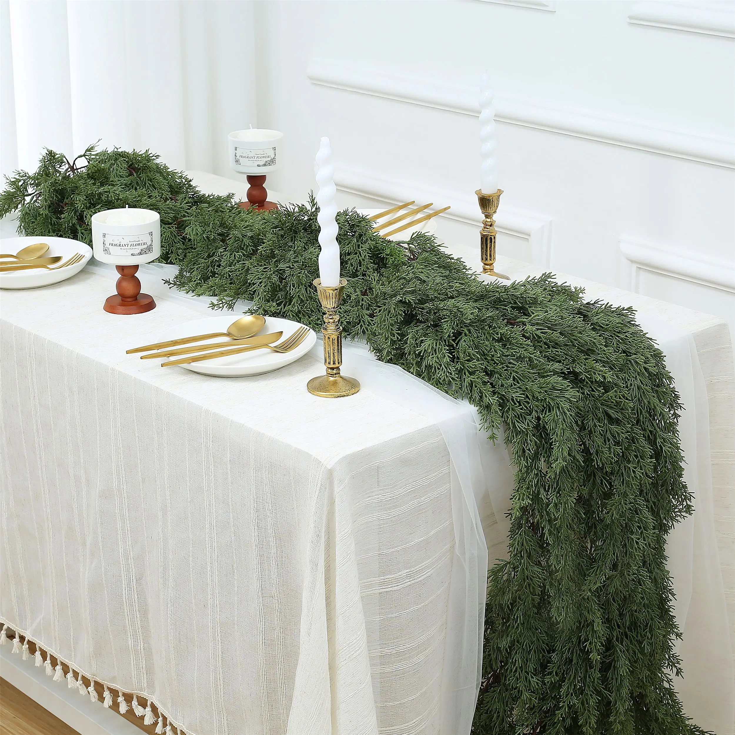 Guirlande De Cèdre Artificielle Noël 1,8 M - Feuillage Réaliste PE, Souple, Pour Cheminée, Table, Porte - Décoration Hiver Intérieur/extérieur