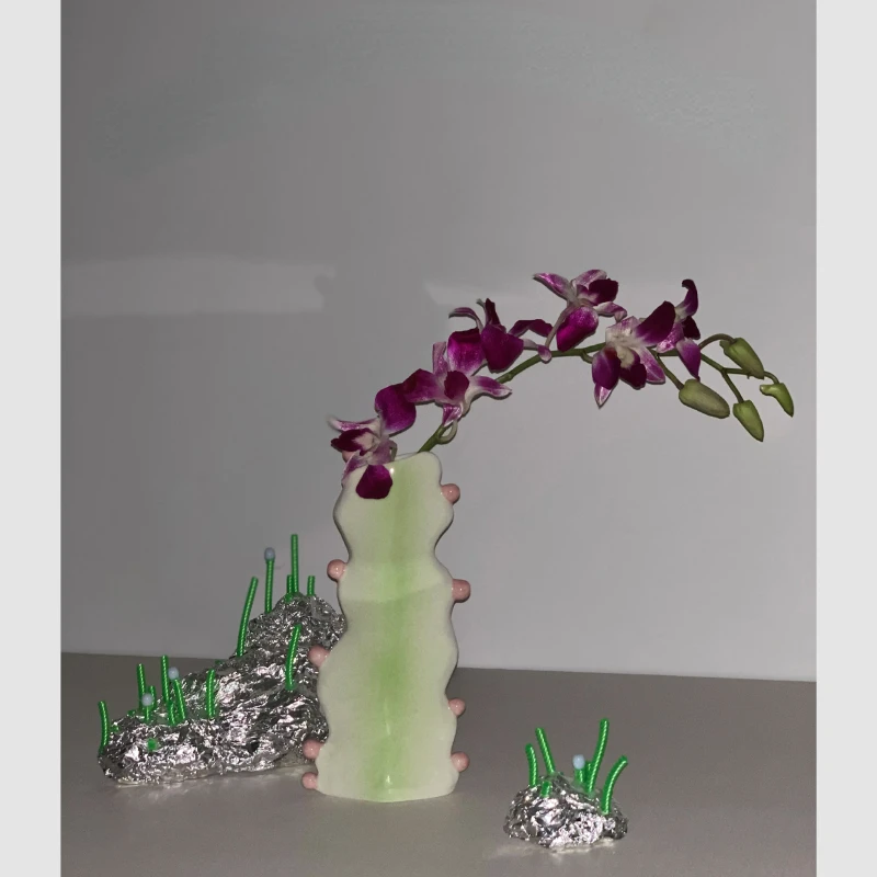 

Handmade Ceramic Vase Pygmalion Effect Scam Original Design Creative Art Niche Home Decorations