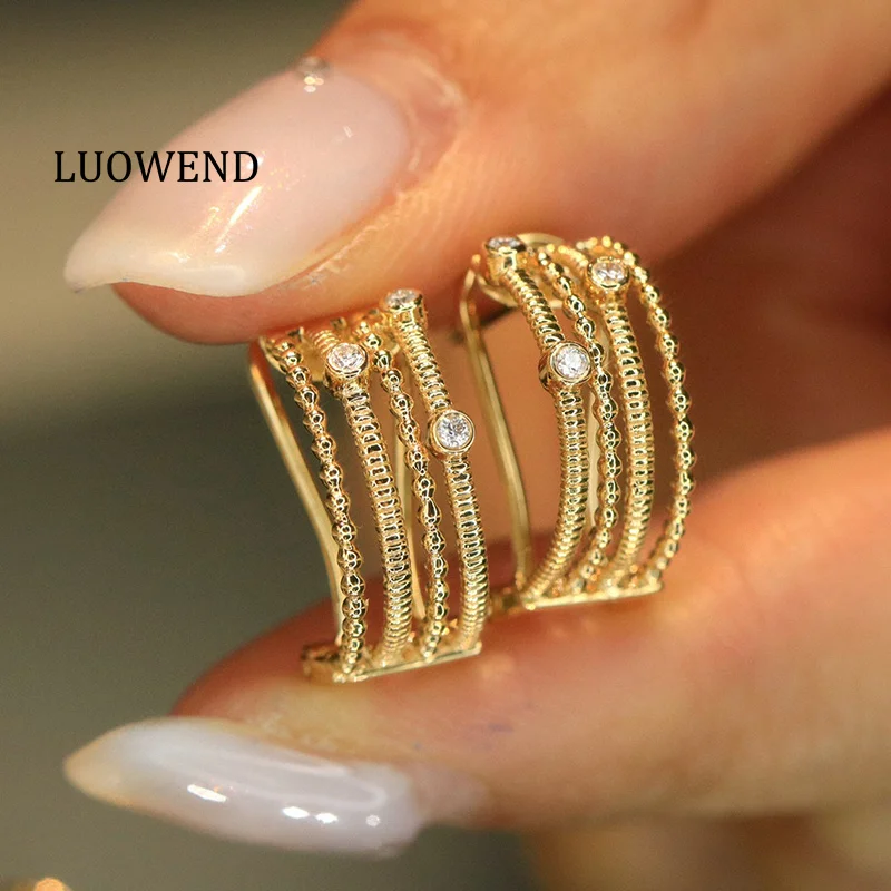 

LUOWEND 18K Yellow Gold Earrings Fashion Metal Design Luxury Style Real Natural Diamond Hoop Earrings for Women Wedding Jewelry