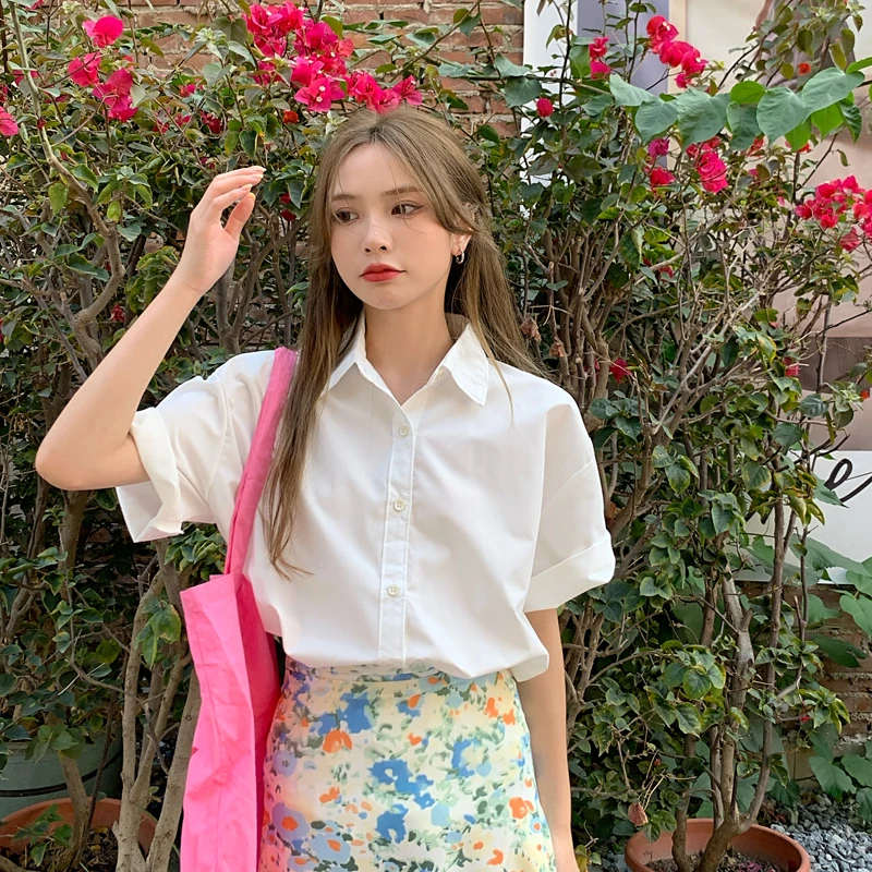 Short Sleeved Shirt Women's Summer New Thin Design Sense Niche Shirt Retro Hong Kong Style Chic Top 266