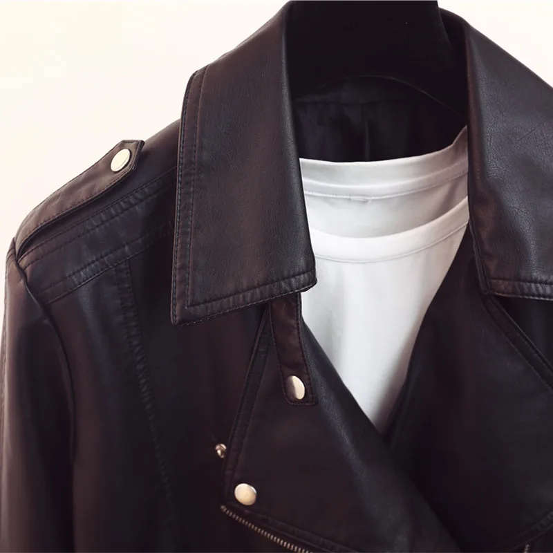 Рисунок 4 - Женская мотоциклетная куртка средней длины