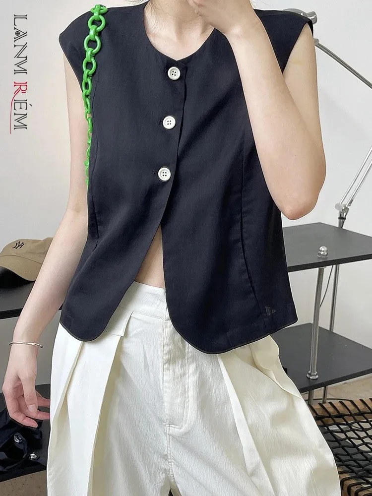 

[LANMREM] Minimalism Suits Vest For Women Round Neck Single Breasted Fit Black Tops Fashion Coats 2024 Summer New 26D9101