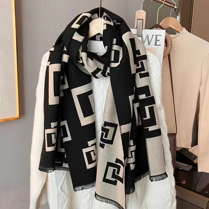 

2024 New Winter Scarf Women Luxury Brand Classic Lattice Pashmina Scarf Soft Foulard Female Cashmere Scarves Shawl Shawls Wraps