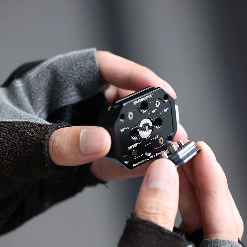 Ulanzi Falcam F38 Multi-Hole Arca Swiss Quick Release Plate Universal DSLR Camera Gimbal Quick Switch Base 1/4'' 3/8'' Screw
