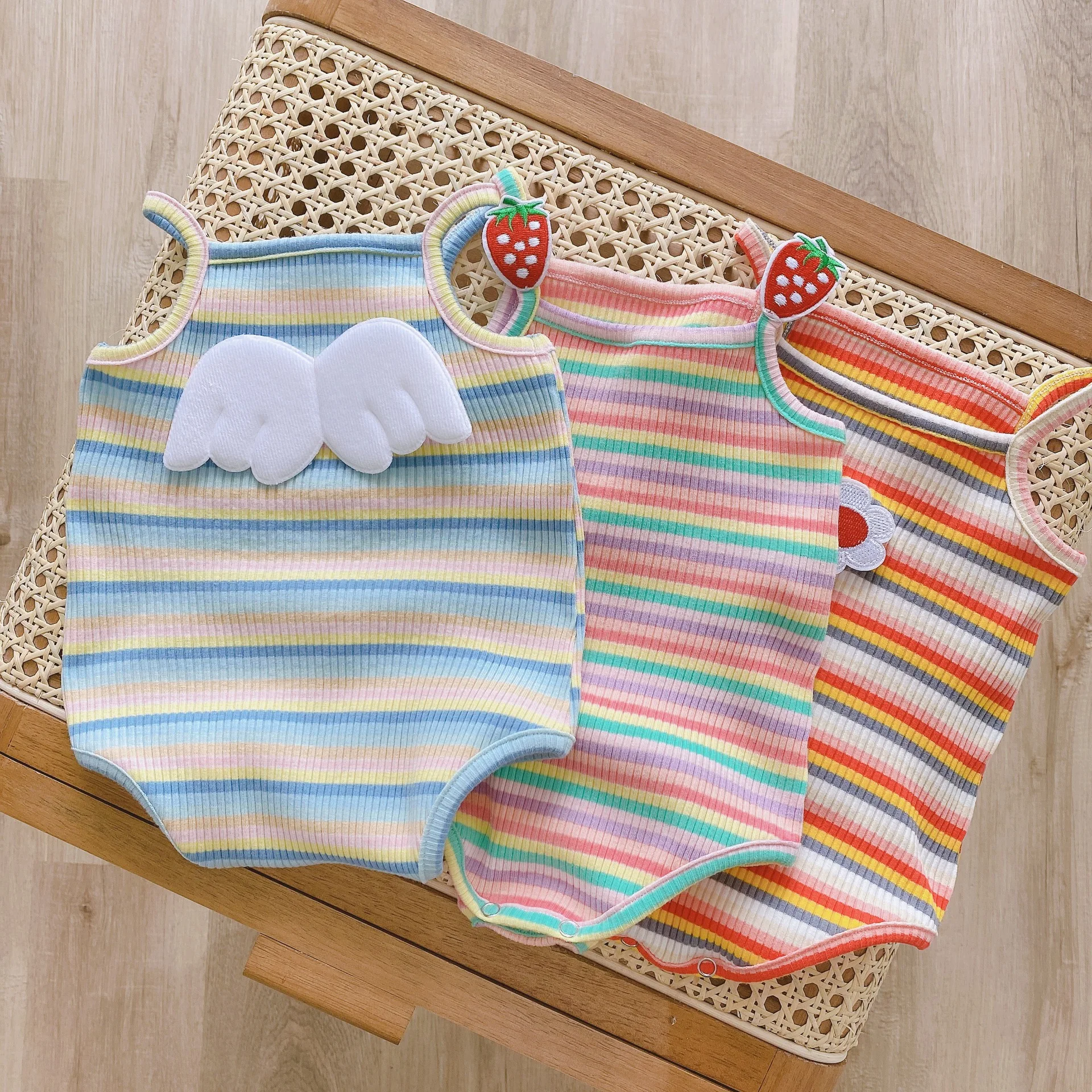 

Cute Baby Girl Romper INS Summer Newborn Girls Sleeveless Strap Rainbow Striped Bodysuit One-Pieces Outfits Sunsuit Clothes