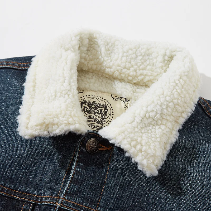 Sb06c8245713d4eb1a03608336338362fb