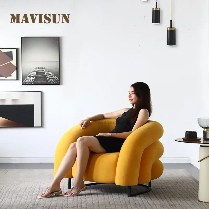 

Luxury New Single Sofa Lounges Chairs Light Designer Hotel Waiting Postmodern Personality Creative Flannel Modern Chairs