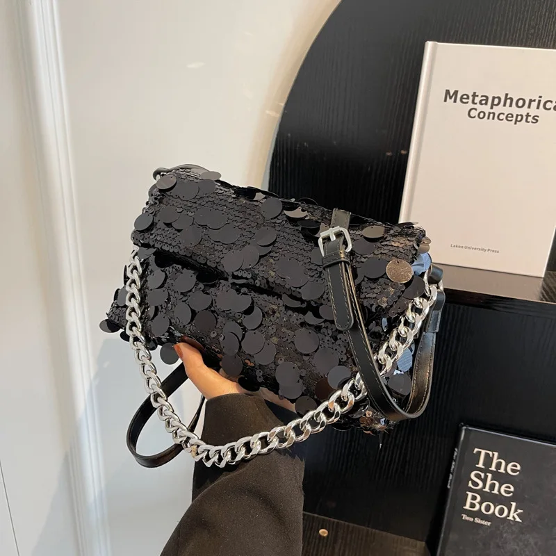 

Advanced Texture Bright Leather Chain Handbags Women's New Fashion Simple Small Square 2024 Niche Messenger Bag
