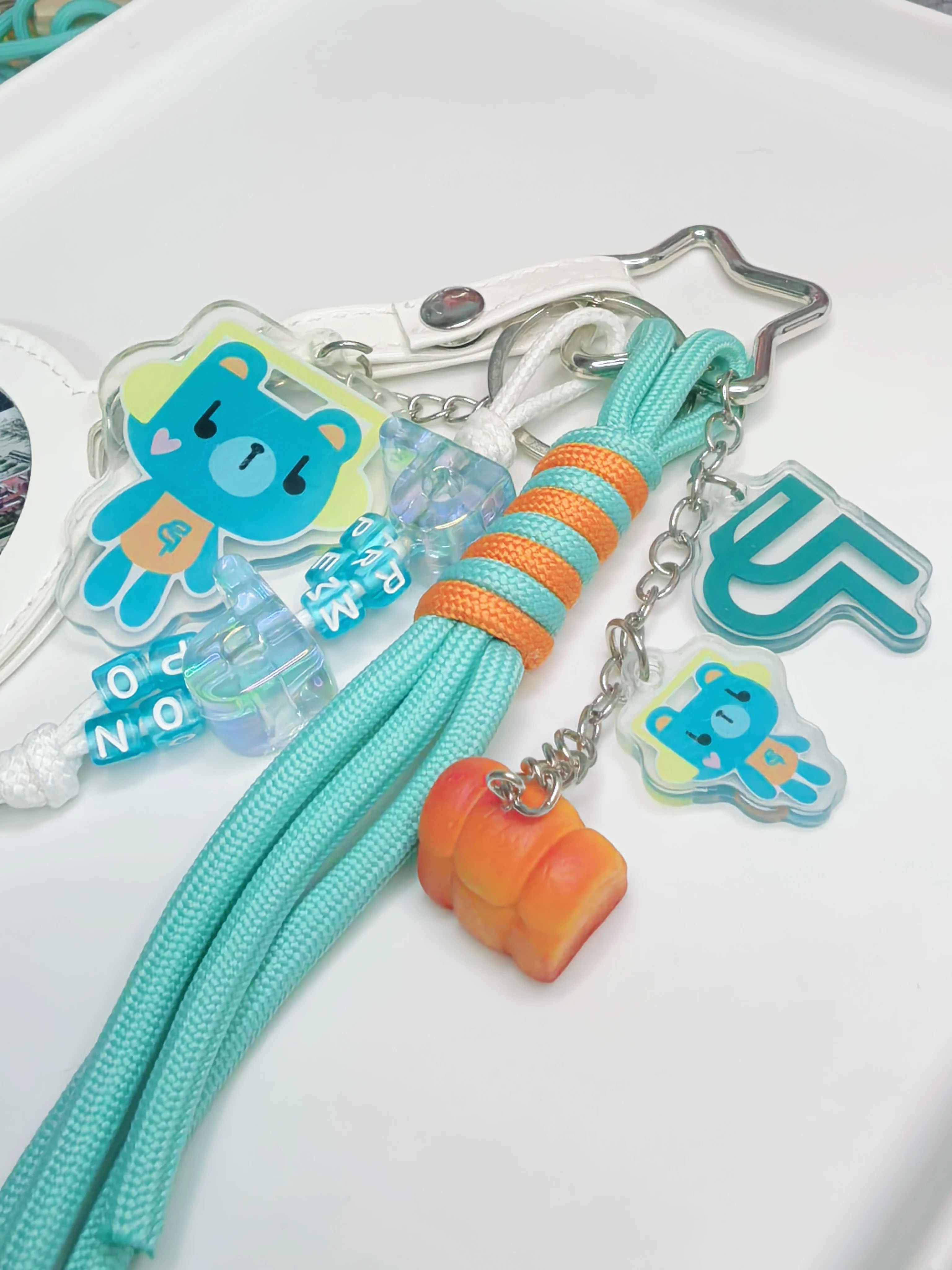 Sb070b94f9c154f44802853e97e743