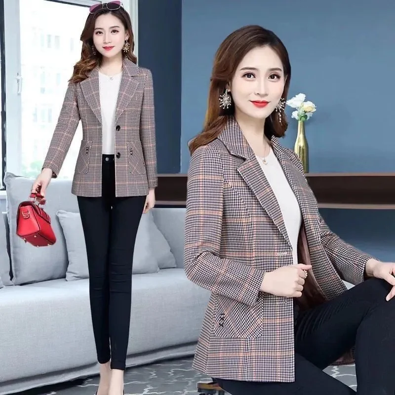 Fashion Blazer Plaid Suit Jacket Mother's Jacket Women's Short Slim Fit 2022 Spring And Autumn New Korean Blouser Cardigan Top