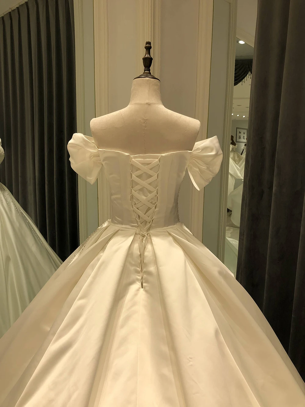 SL-8437 Customized V-Neck vestidos sukienki mariage trouwjurk wedding gowns elegante 2025 luxury beaded bridal wedding dress 4