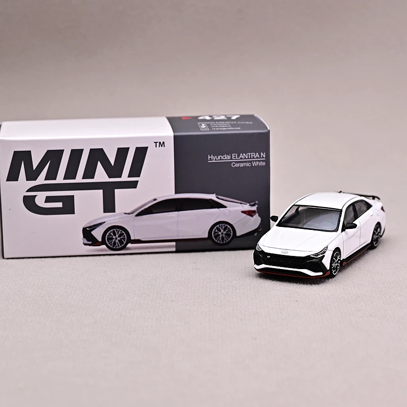 MINIGT #427 1/64 Hyundai Elantra Alloy car model toy