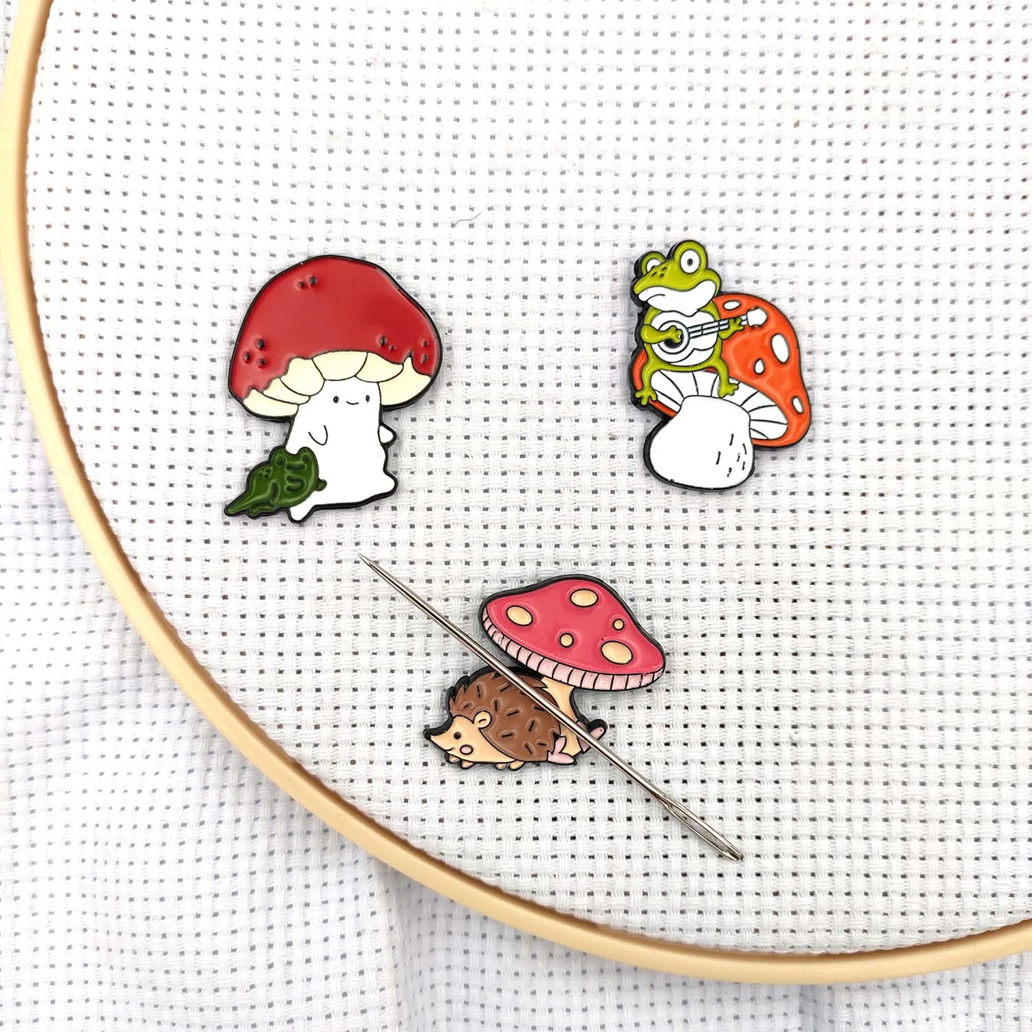 Needle Minder Magnetic Mushroom Anime Needle Magnet Pin Holder Cross Stitch Embroidery Project DIY Needle Keeper Finder Sewing