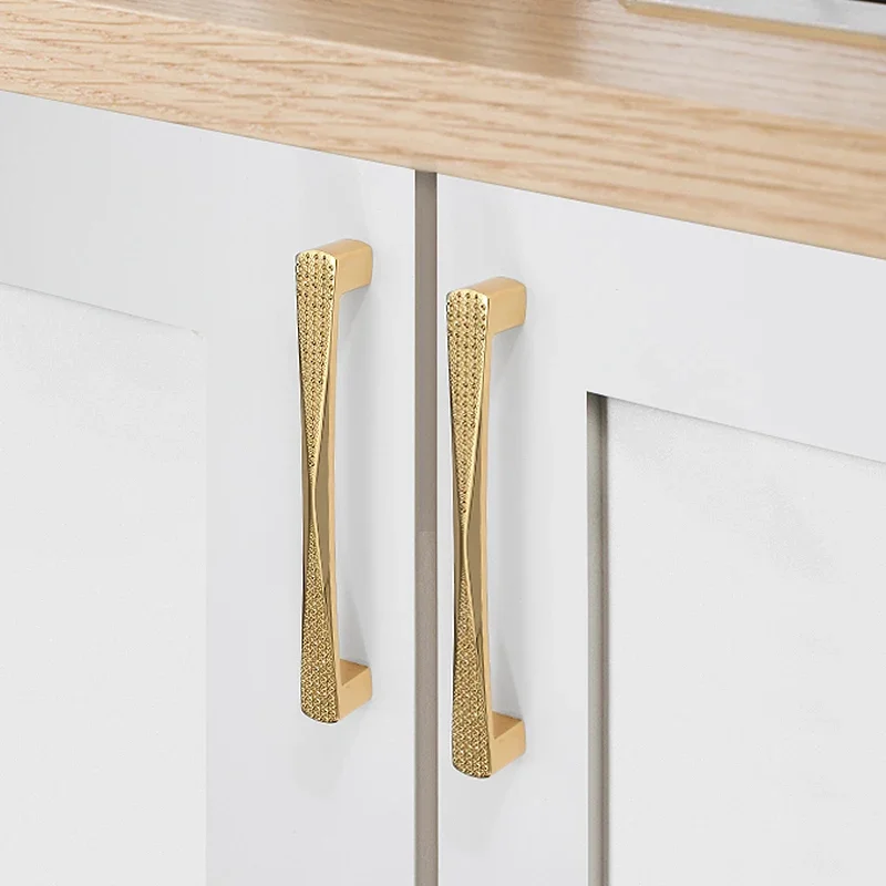 Description Picture 2 of itemEuropean Light Luxury Gold Cabinet Handle Modern Simple Rose Gold Wardrobe Drawer Hanging Wine Cabinet Door Knobs and Pulls