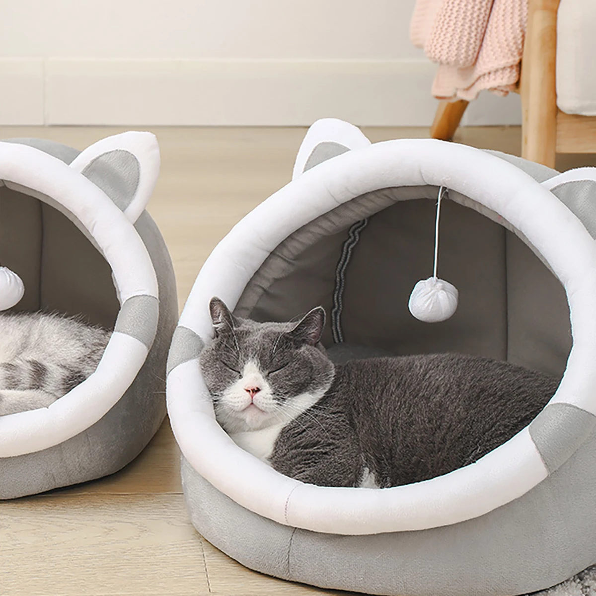 

Winter Pet Nest Warm Semi-Closed Cat Bed Comfortable Washable Cat Sofa Four Seasonal Universal Pet House Suitable For Kitten